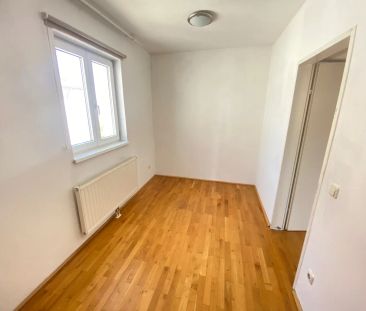 TEILMÖBLIERTE 3 ZIMMER-ALTBAUWOHNUNG - GÜRTELSTRASSE 27 - Photo 3