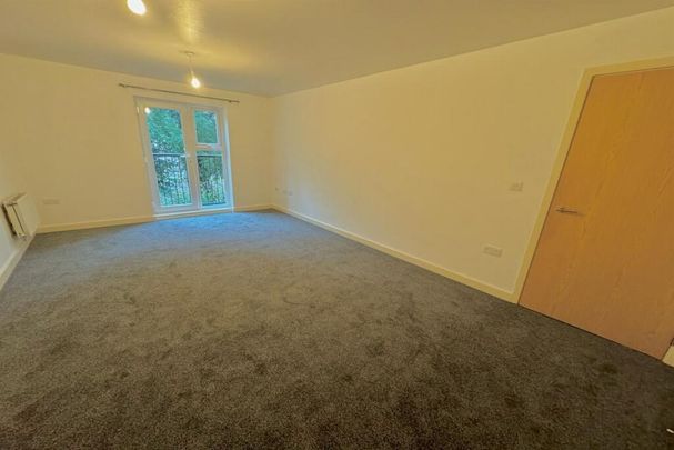 1 Bed Flat, Southampton, SO15 - Photo 1