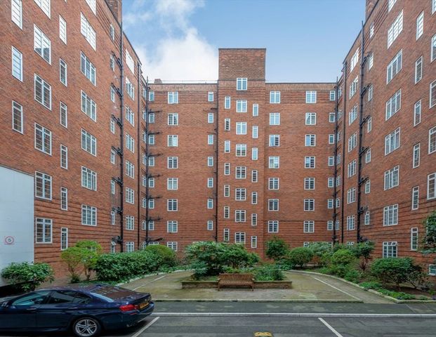 Hammersmith Road, W6 7JY, London - Photo 1