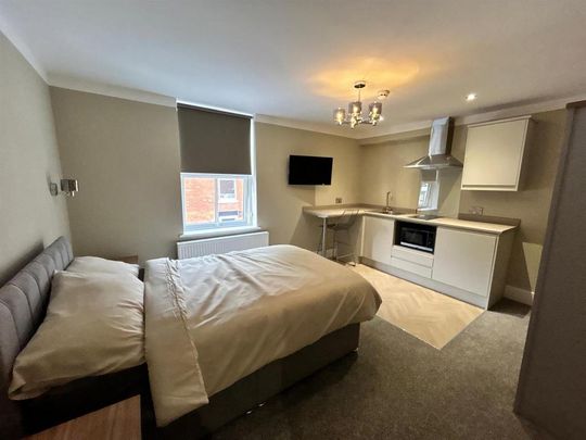 Studio to rent - Photo 1