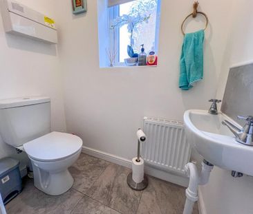 3 bedroom semi-detached house to rent - Photo 6