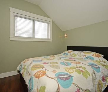 Vancouver Grandview 2 Bedrooms Suite for Rent - Photo 2