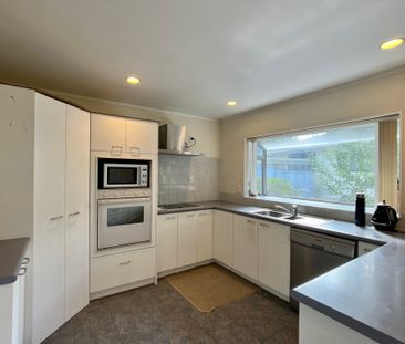 3-BEDROOM IN SOMERVILLE - Photo 5