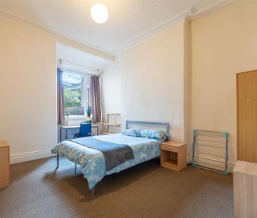 6 bedroom private hall to rent - Photo 1