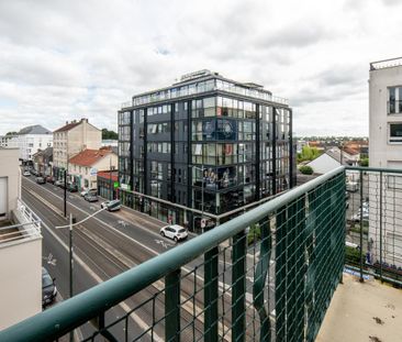 Location Appartement 4 pièces Meublé 84m² NANTES 44100 - Photo 6