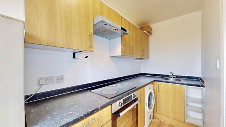 1 bedroom apartment to rent - Photo 4