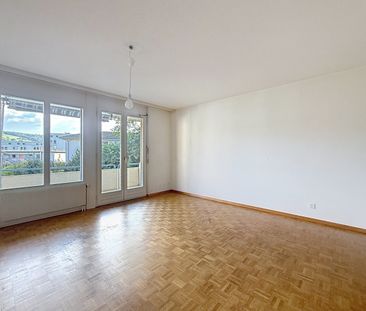 2 ½ PIÈCES - Proche toutes commodités - Photo 2