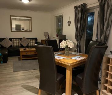 2 bedroom flat to rent - Photo 3