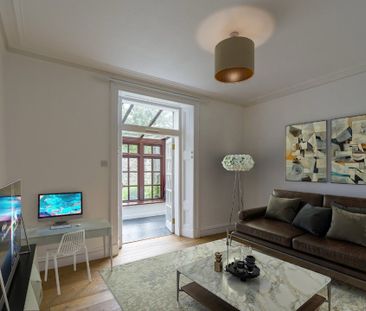 5 bedroom detached house to rent - Photo 2