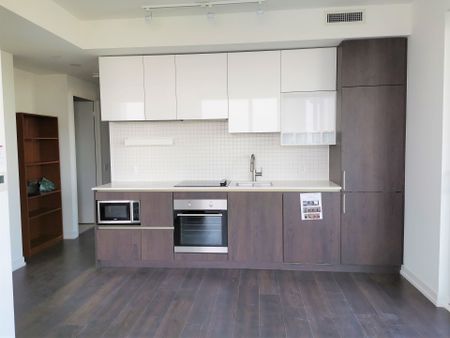 For Lease - 950 Portage Parkway Unit# 2206, Vaughan, Ontario - Photo 4