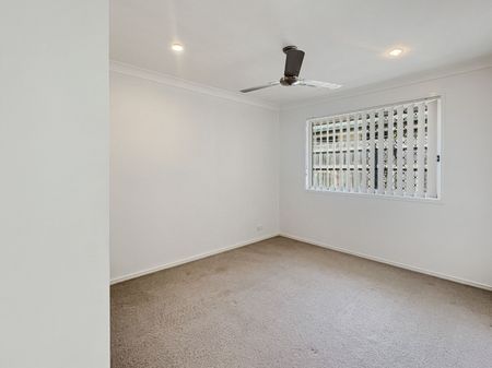 8 Rymera Crescent, 4154, Gumdale Qld - Photo 2