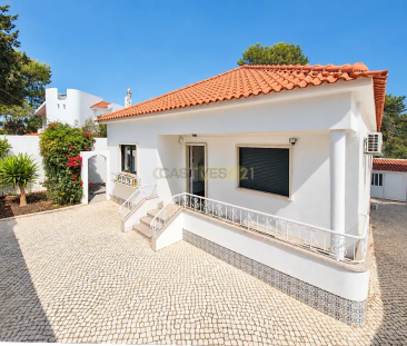 House T4 in Cascais e Estoril, Cascais - Photo 3