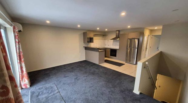 Conveniently located - Photo 1