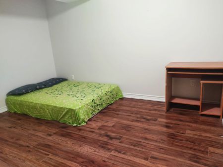 For Lease - 4 Stone Street, Halton Hills, Ontario - Photo 3