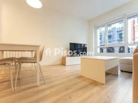 Piso en alquiler en Centro - Photo 2