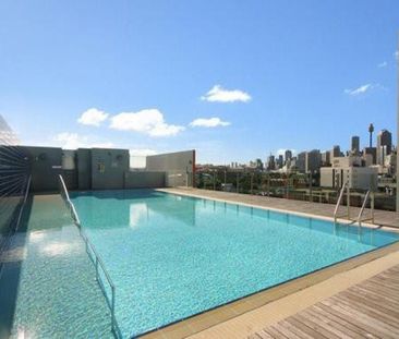 SPACIOUS ONE BED APARTMENT PLUS STUDY - Photo 6