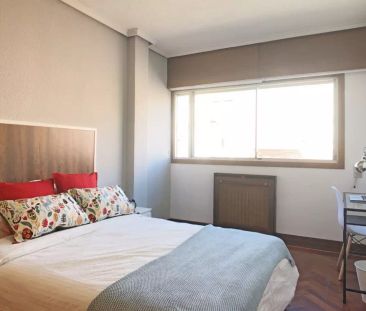 Nice room for rent in 6-bedroom apartment in Retiro - Photo 6