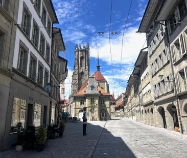 Spacieux 2,5 pcs à proximité de la cathédrale de Fribourg - Foto 3