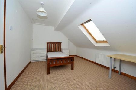 Hmo***, 77 Lower Windsor Avenue, Belfast, BT9 7DX - Photo 2