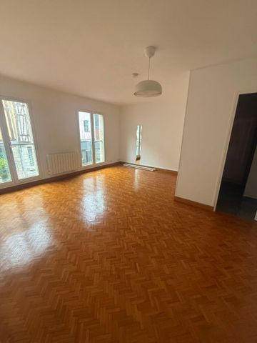Location Appartement 1 pièce 38m² - Photo 2