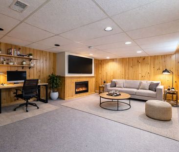 For Lease - 593 Indian Road, Mississauga, Ontario - Photo 5