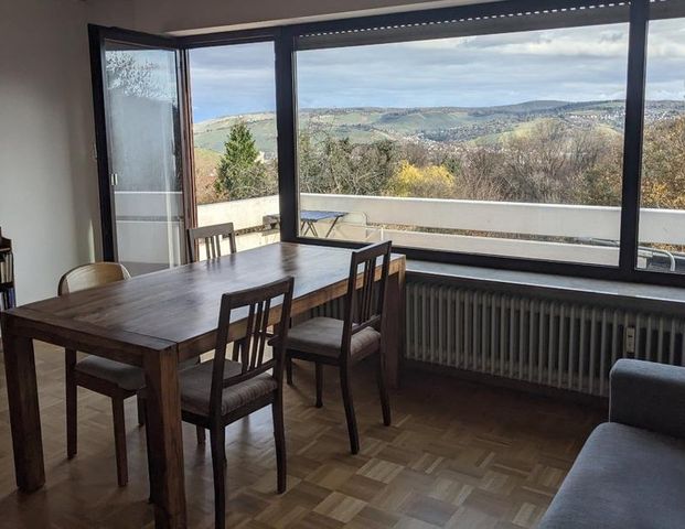 Schöne 2.5 Zimmer- Wohnung mit tollem Ausblick - Foto 1