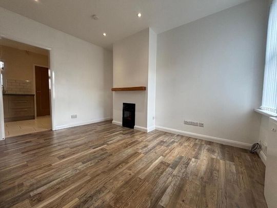 79 Young Street, Lisburn, BT27 5EB - Photo 1