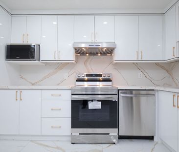 For Lease - 291 Royal Salisbury Way Unit# Main, Brampton, Ontario - Photo 3