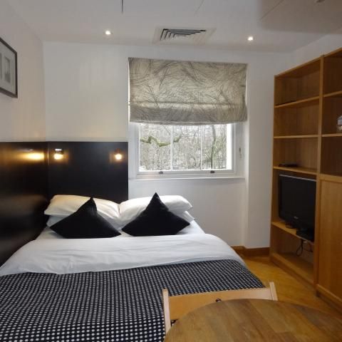 Flat 27 Cartwright Gardens, Bloomsbury WC1H 9EH - Photo 1