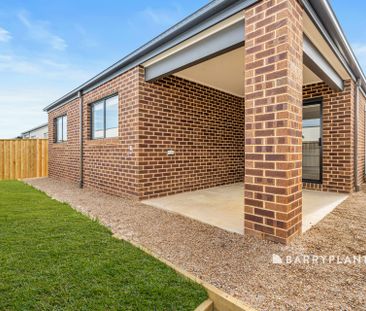 Brand New Family Living! - Photo 6