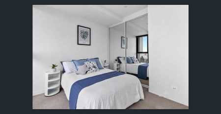 GREAT INNER CITY PAD WITH IMMACULATE INTERIORS - Photo 2