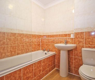 2 bedroom flat to rent - Photo 6