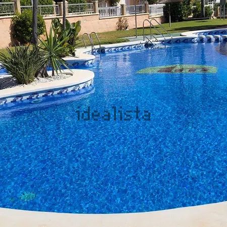 Alquiler de chalet adosado en Calle Abeto, 45 - Photo 1