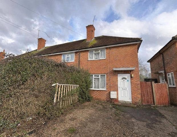 2 bedroom end of terrace house to rent - Photo 1