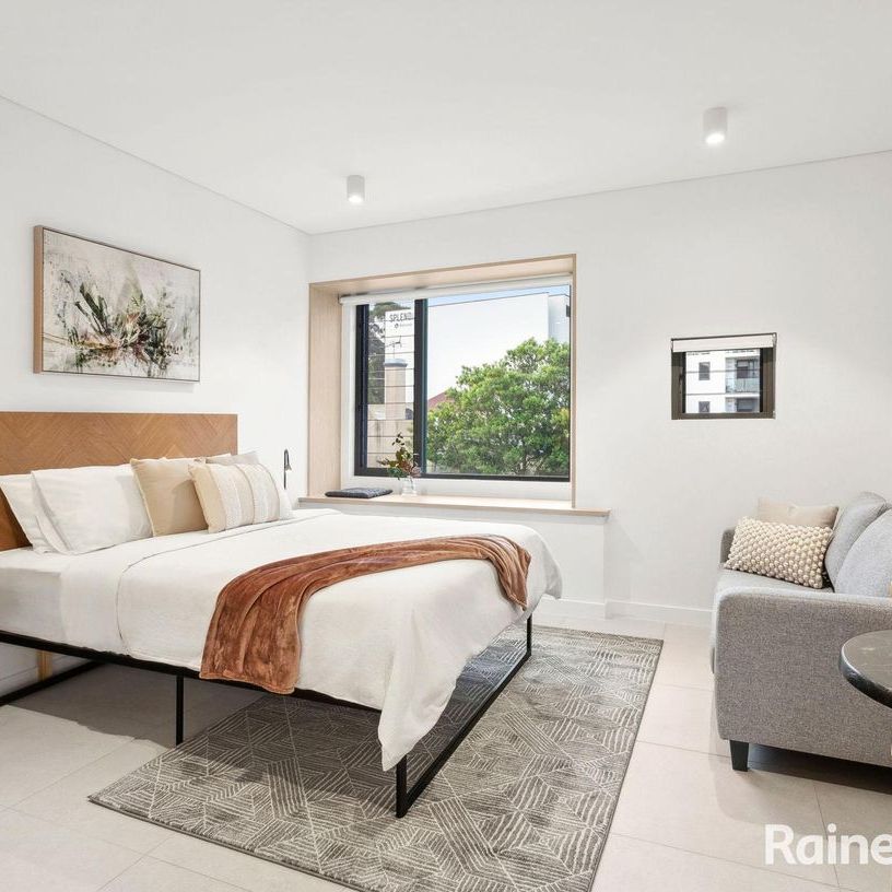 FURNISHED STUDIO APARTMENTS - RENT INCLUDES WATER,GAS,ELECTRICITY AND INTERNET! - Photo 1