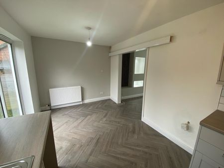 Woodside Mews, Leeds, Meanwood - Photo 5