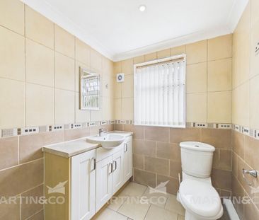 2 bedroom ground floor flat to rent - Photo 3