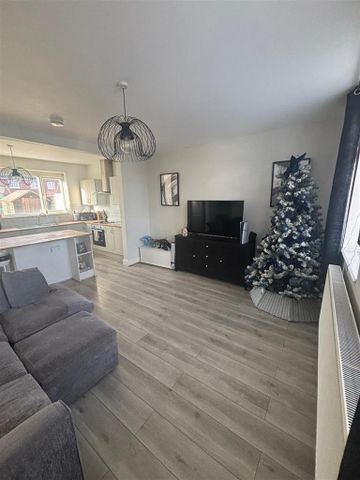 2 bedroom terraced house to rent - Photo 3