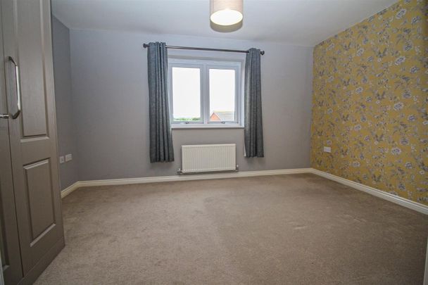 2 Bedroom House - Terraced - Photo 1