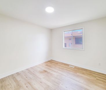 For Lease - 216 Ravenbury Drive, Hamilton, Ontario - Photo 2