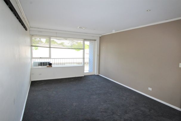 Affordable Caulfield North Opportunity - Photo 1
