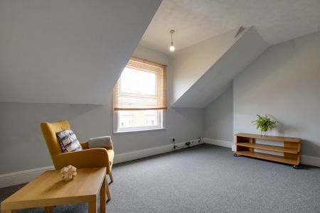 2 bed apartment to rent in Queens Road, Leicester, LE2 - Photo 2