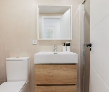 Carrer de Totana, Valencia, Valencian Community 46018 - Foto 1