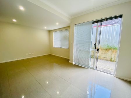 Cozy and Convenient 2-Bedroom Rental Unit in Balcatta - Photo 3