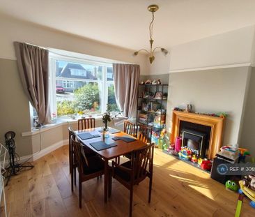 3 bedroom detached house to rent - Photo 2