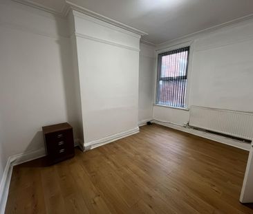 5 bedroom terraced house to rent - Photo 3