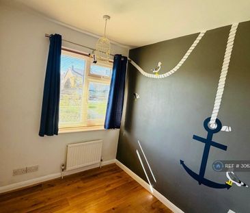 3 bedroom terraced house to rent - Photo 5