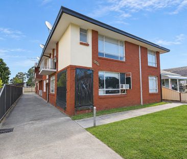 Affordable One-Bedroom Unit in the Heart of Fairfield - Water Included - Photo 4