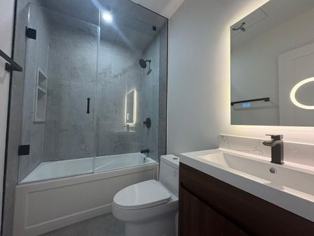 For Lease - 70 Lansdowne Avenue Unit# 2, Toronto, Ontario - Photo 5