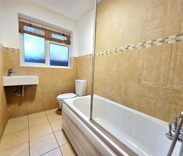 2 bedroom maisonette to rent - Photo 2